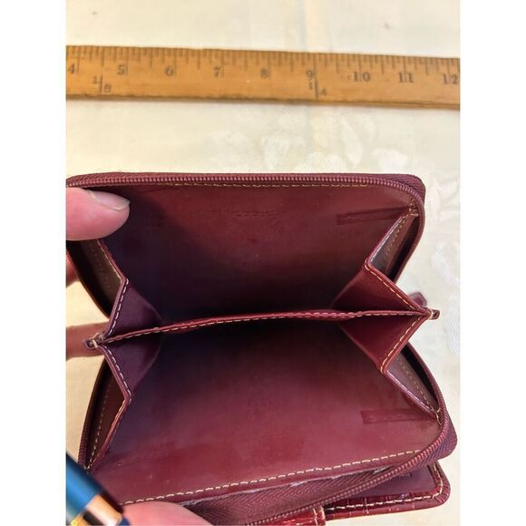 Aigner Etienne Wallet Eel Skin? Burgundy (Defect crack) 4.5x4" cardholder - Picture 10 of 12